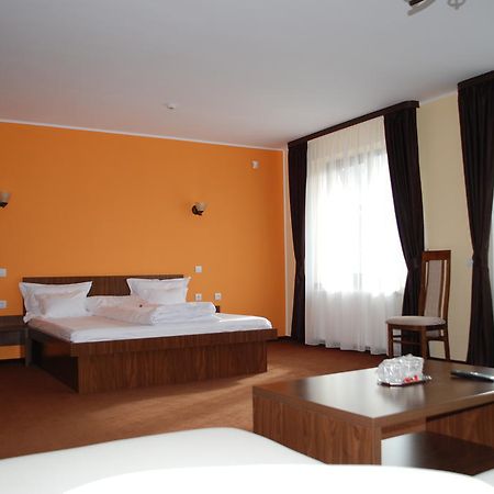 Vila Aris Яш Стая снимка